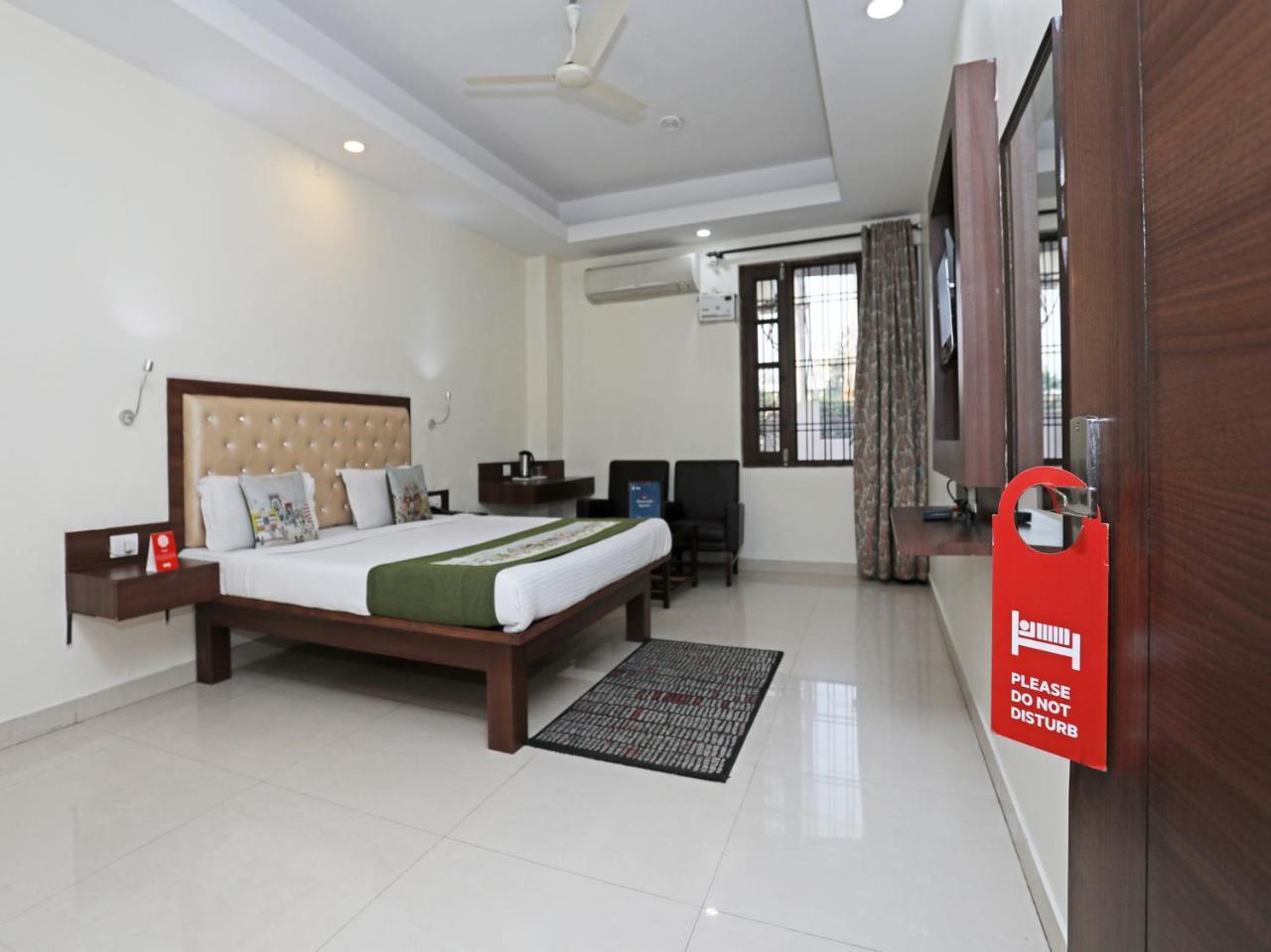 Oyo 680 Hotel Ranjana Heritage Lucknow Zewnętrze zdjęcie
