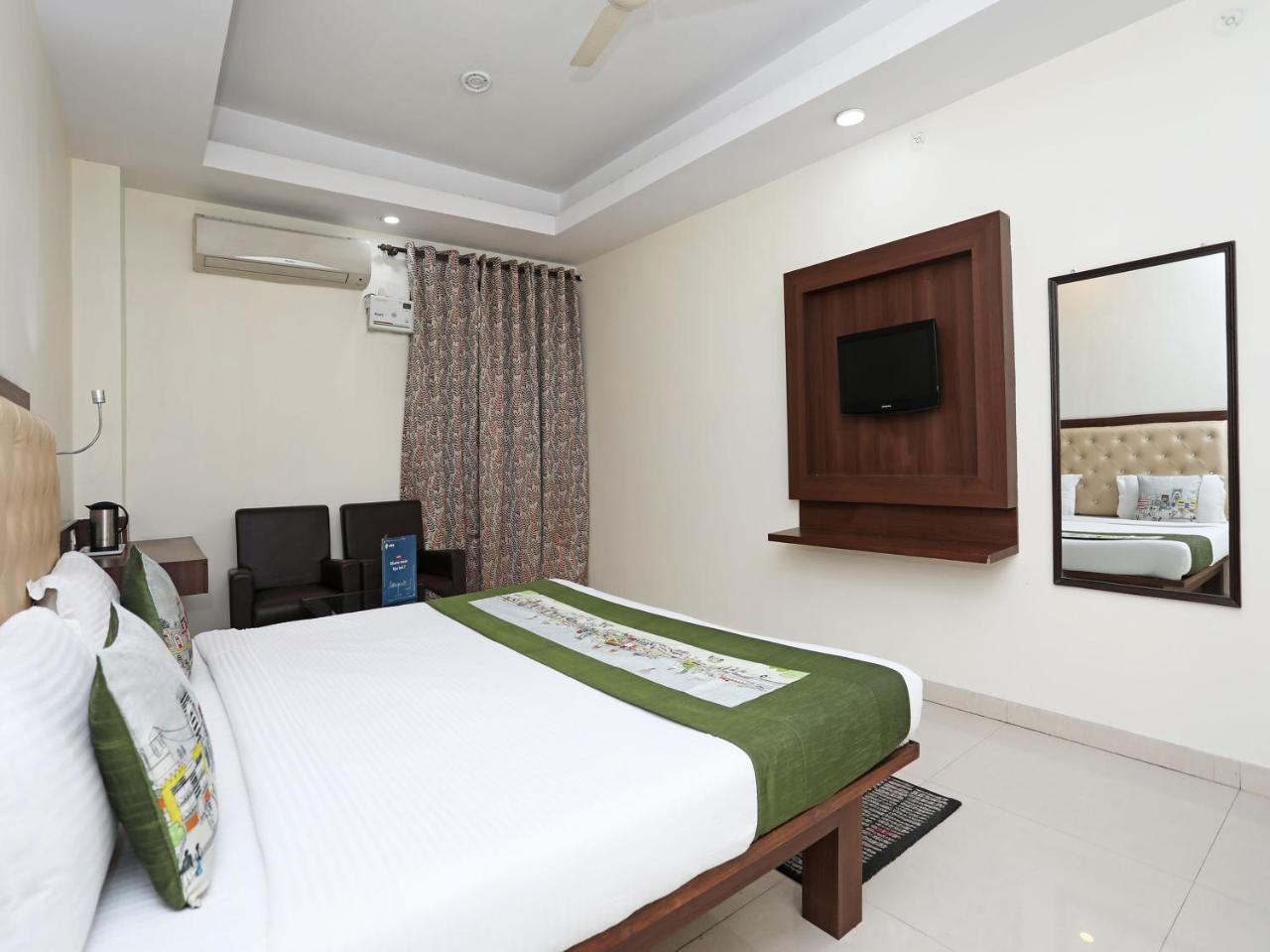 Oyo 680 Hotel Ranjana Heritage Lucknow Zewnętrze zdjęcie