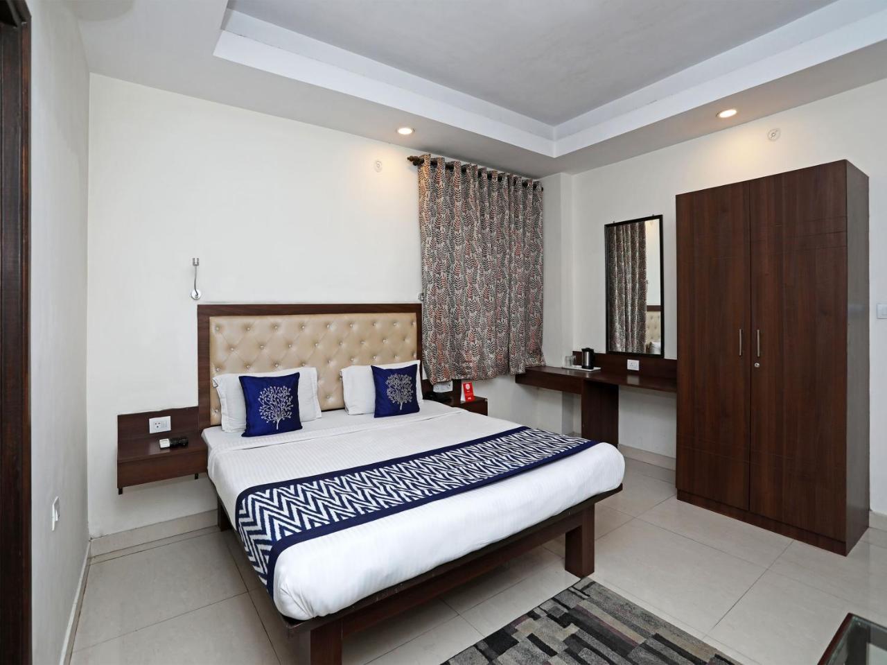 Oyo 680 Hotel Ranjana Heritage Lucknow Zewnętrze zdjęcie