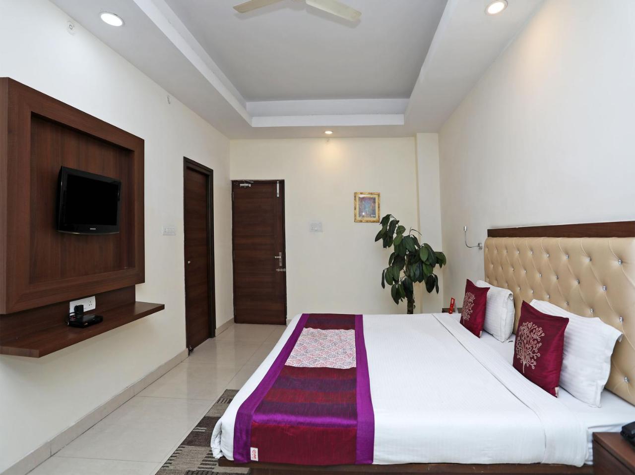 Oyo 680 Hotel Ranjana Heritage Lucknow Zewnętrze zdjęcie